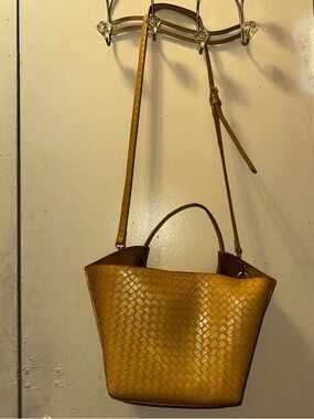 House of Harlow 1960 Yellow Woven Tote Crossbody